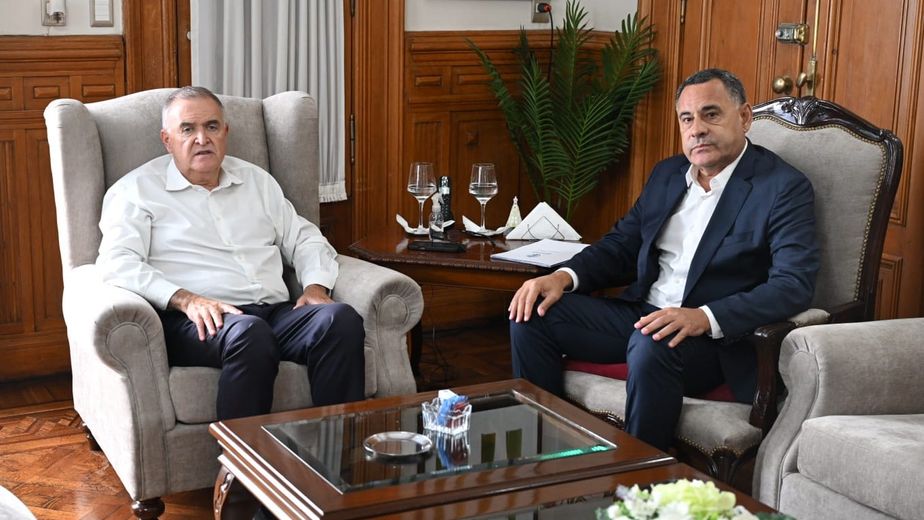 Ronda de reuniones con gremios por recomposición salarial