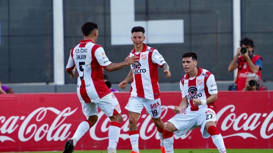 Instituto derrotó a Central Córdoba, en el debut del DT Diego Flores y para su primer triunfo en el torneo