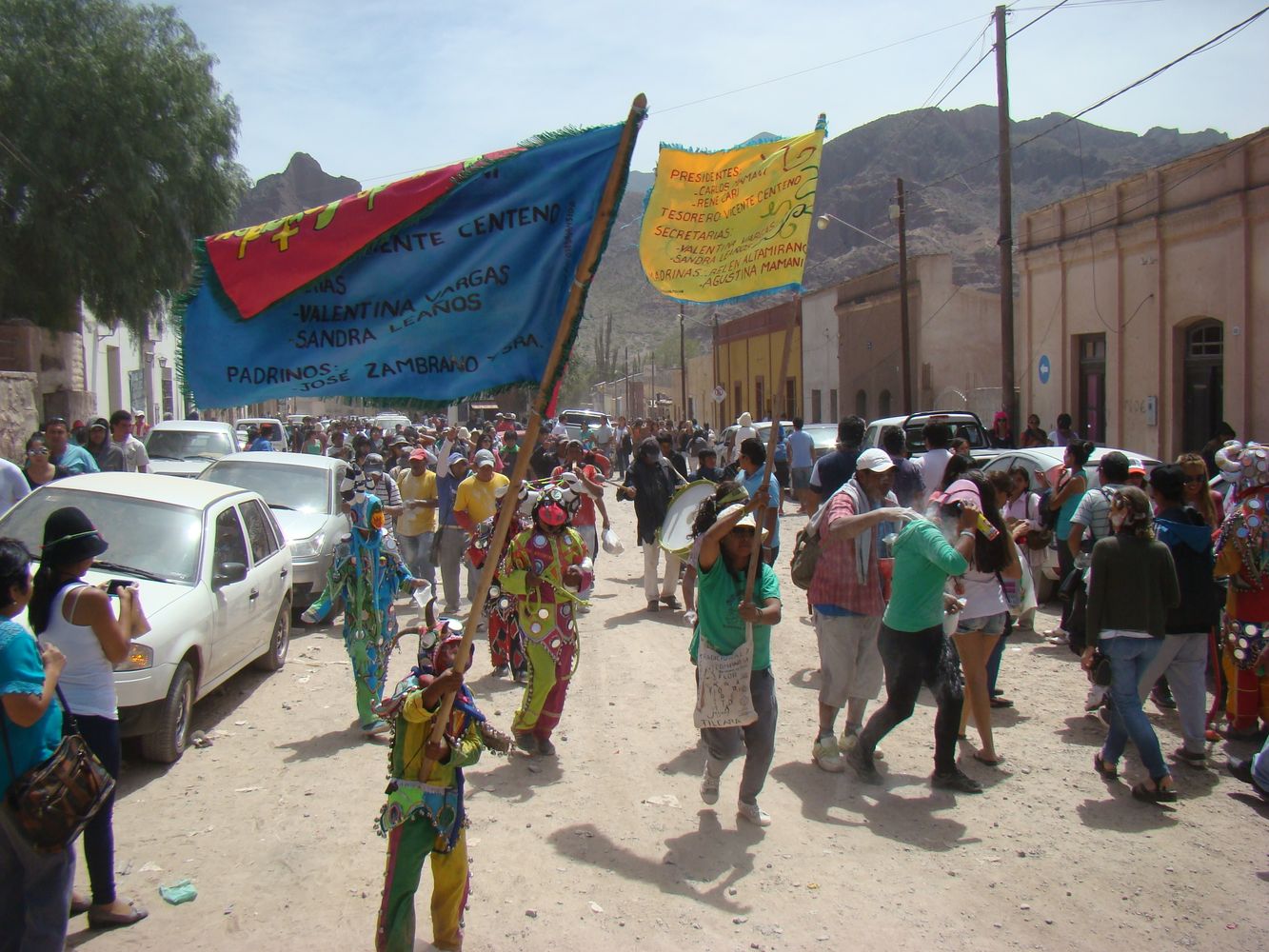 El carnaval 2026 en Jujuy se destacó por una afluencia récord de visitantes, atraídos por la autenticidad de un festejo que, pese a la masividad, conserva su esencia sagrada.