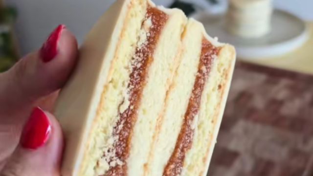 Alfajor Guaymallén de membrillo casero.