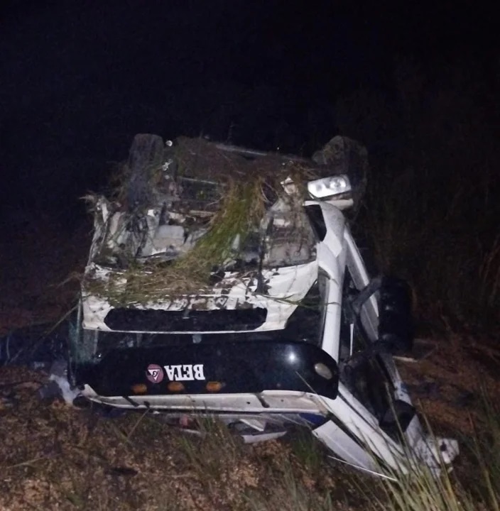 Un hombre de 42 años falleció tras impactar a un camión con su auto en la ruta Provincial 13