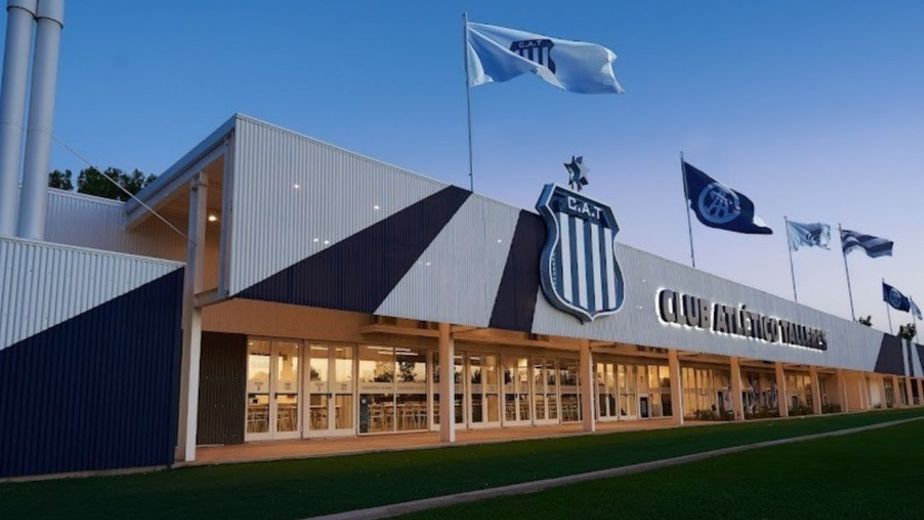 Llegó a Talleres como una promesa y regresó a Europa sin debutar en primera