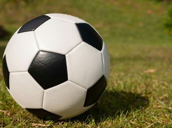 Cumplió años, lo festejó con fútbol y amigos y murió en una cancha en Córdoba