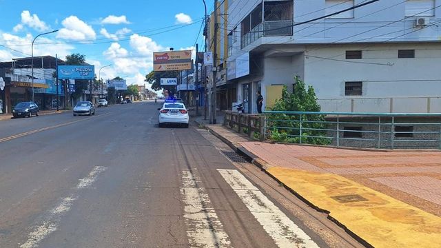Posadas: un adolescente fue embestido por una motocicleta en avenida Uruguay.