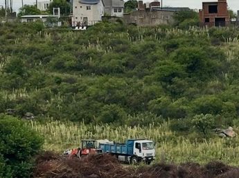 Vecinos de Villa Santa Cruz del Lago denuncian un basural municipal a cielo abierto