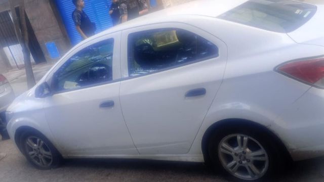 El rodado quedó con severos daños.