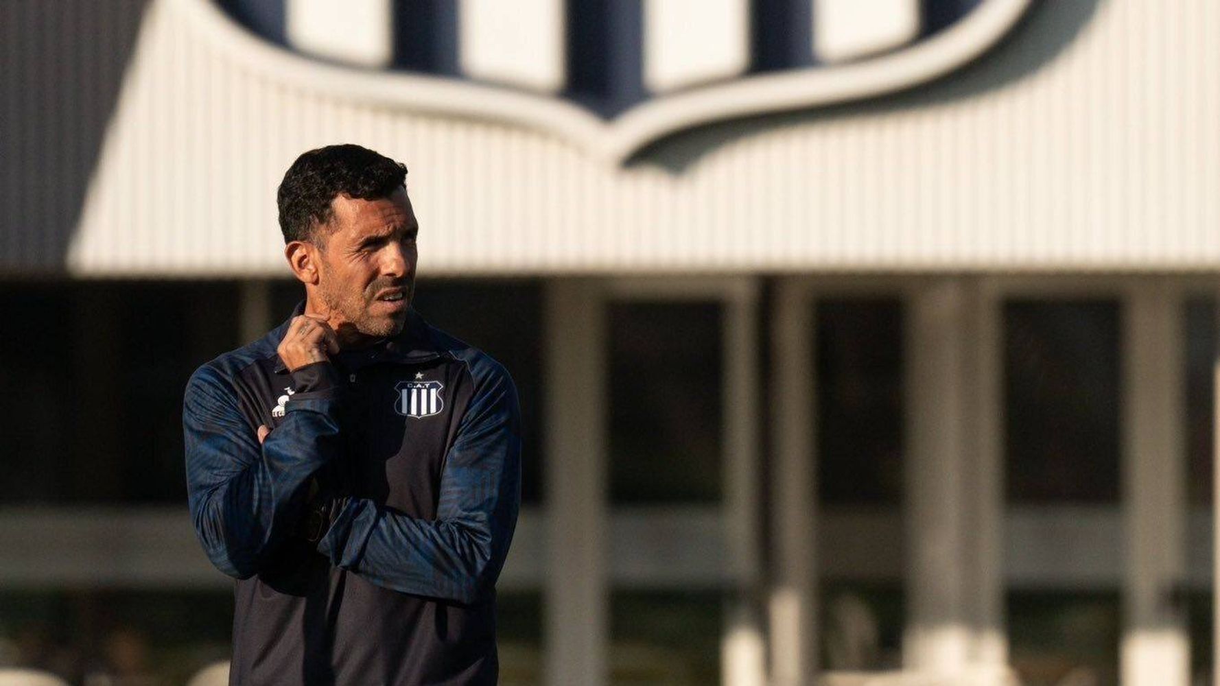 Carlos Tevez, con al menos dos cambios para enfrentar a Rosario Central. Son dos partidos afuera de Córdoba para Talleres.