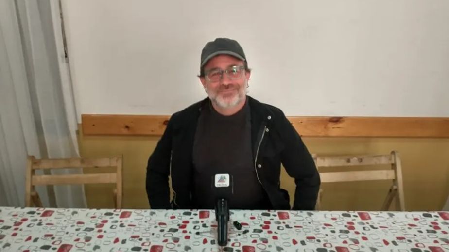 Gastón Pauls vuelve a Tres Arroyos para hablar de adicciones