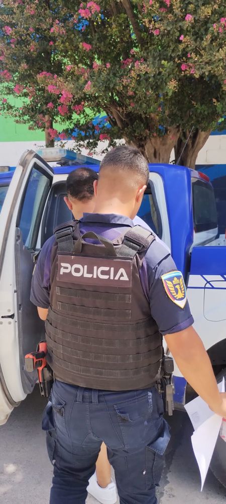 Tránsito: una mujer salvó su vida arrojándose de un automóvil cuando el chofer la amenazaba