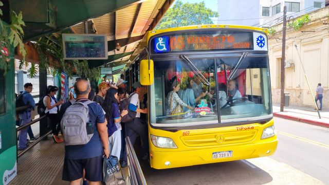 Paro general: la UTA Misiones adhirió y este jueves no hay colectivos en toda la provincia.