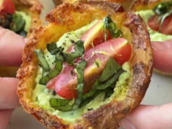 Cómo hacer mini tartas saladas sin harina: la receta liviana ideal para resolver el almuerzo