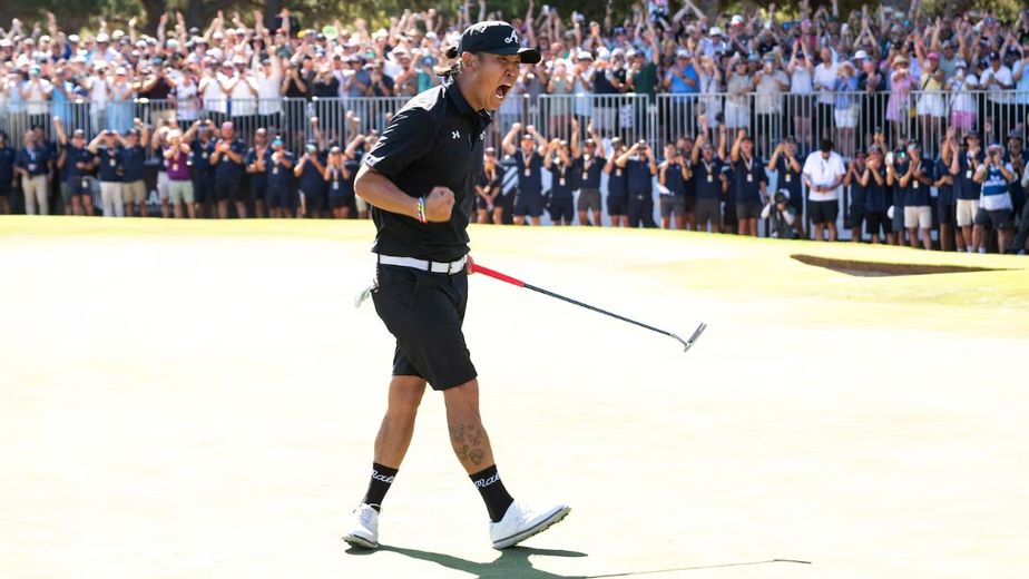 Se retiró del golf por las adicciones, regresó tras 16 años y ganó millones de dólares en premios