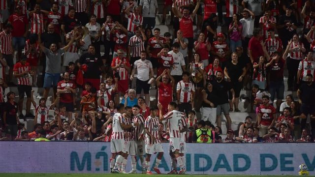 Con Diego Flores como nuevo conductor, Instituto ganó su segundo partido consecutivo.