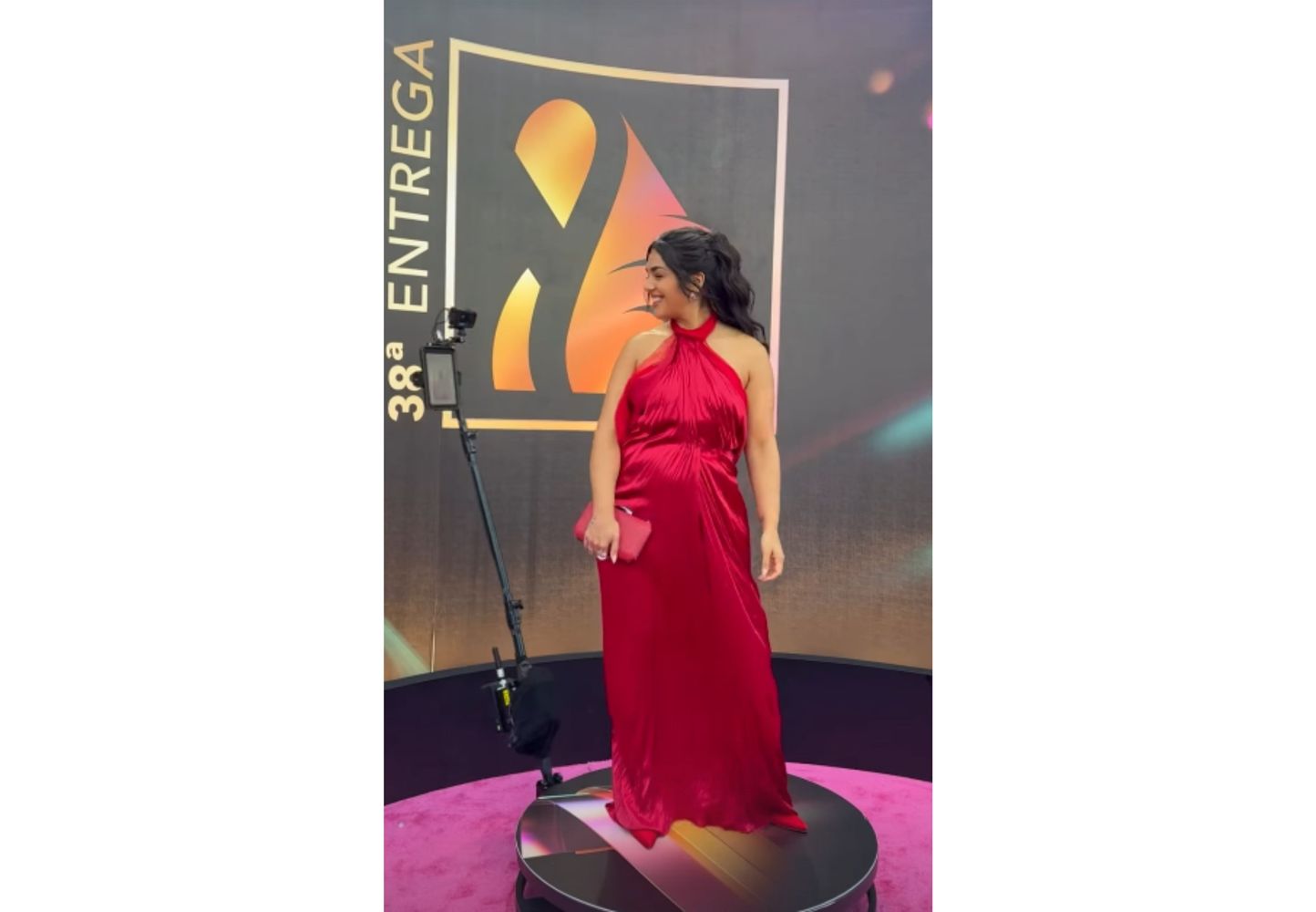 El look de Ángela Leiva.