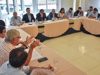 En un escenario internacional desfavorable, tabacaleros de Jujuy y Salta negocian el precio