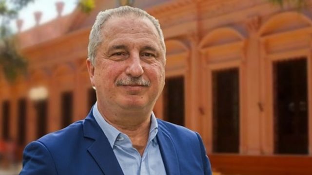 El gobernador de Misiones congeló su sueldo y no cobrará aumentos durante 2026.