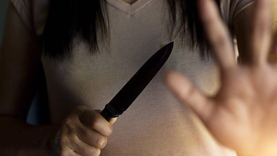 Tránsito: un hombre de 37 años se presentó en la policía con una herida de arma blanca