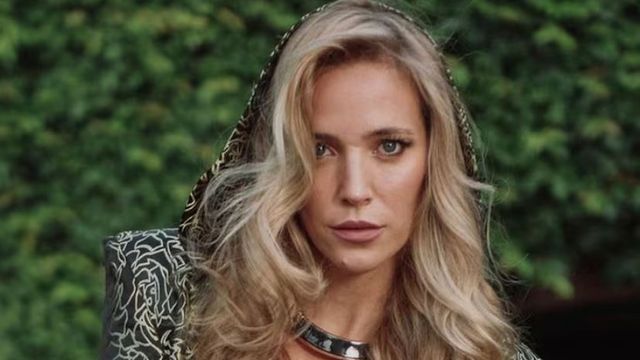 Luisana Lopilato posó con un minivestido dorado y se robó todas las miradas en Instagram