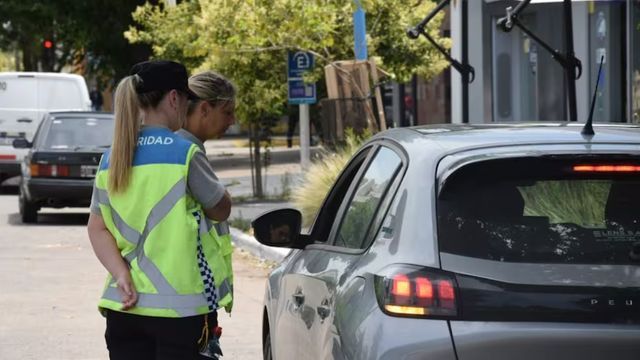 El valor de la multa por circular sin VTV vigente bate récords en Buenos Aires desde marzo.