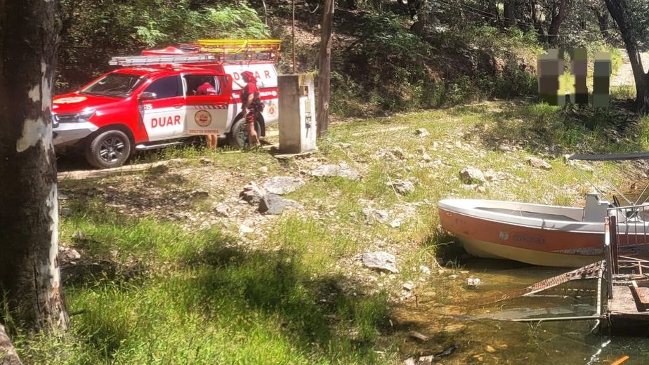 Encontraron sin vida a un hombre en un lago de Córdoba: lo que se sabe