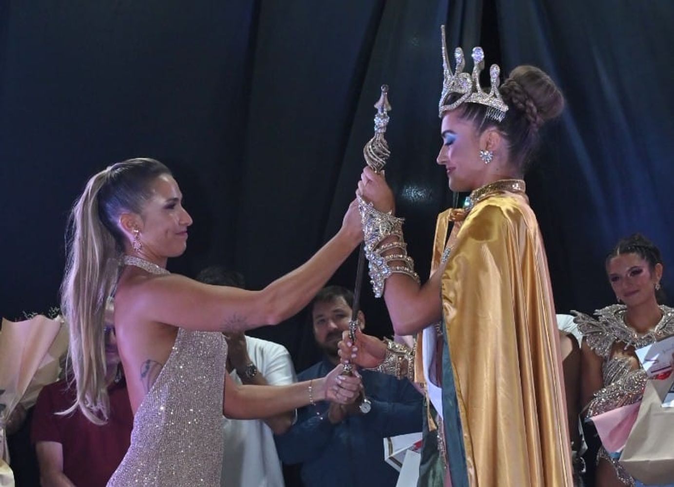 Mary Ann Morrison es la nueva Reina de la Fiesta Nacional del Carnaval del País