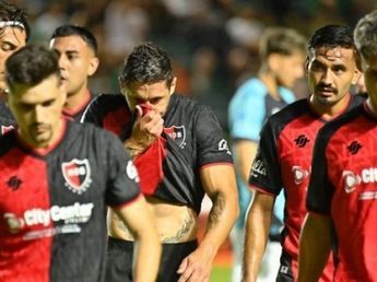 Violencia en Newell’s: lanzaron una bomba molotov y dejaron un mensaje contra la dirigencia