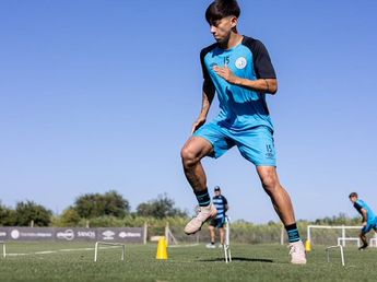 Belgrano y el debut de una de sus joyas: a cuántos juveniles subió Zielinski en Primera