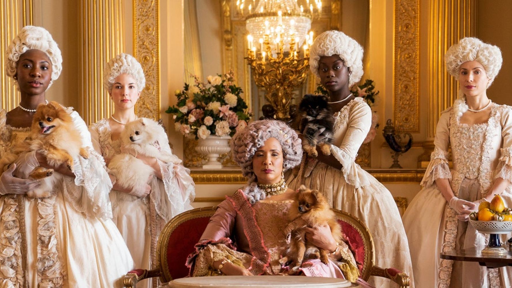 Golda Rosheuvel como la Reina Charlotte.