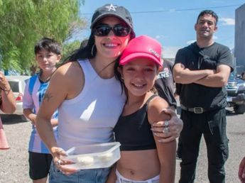 El tierno gesto de Lali Espósito con una fan que vendía alfajores para comprar la entrada de su show