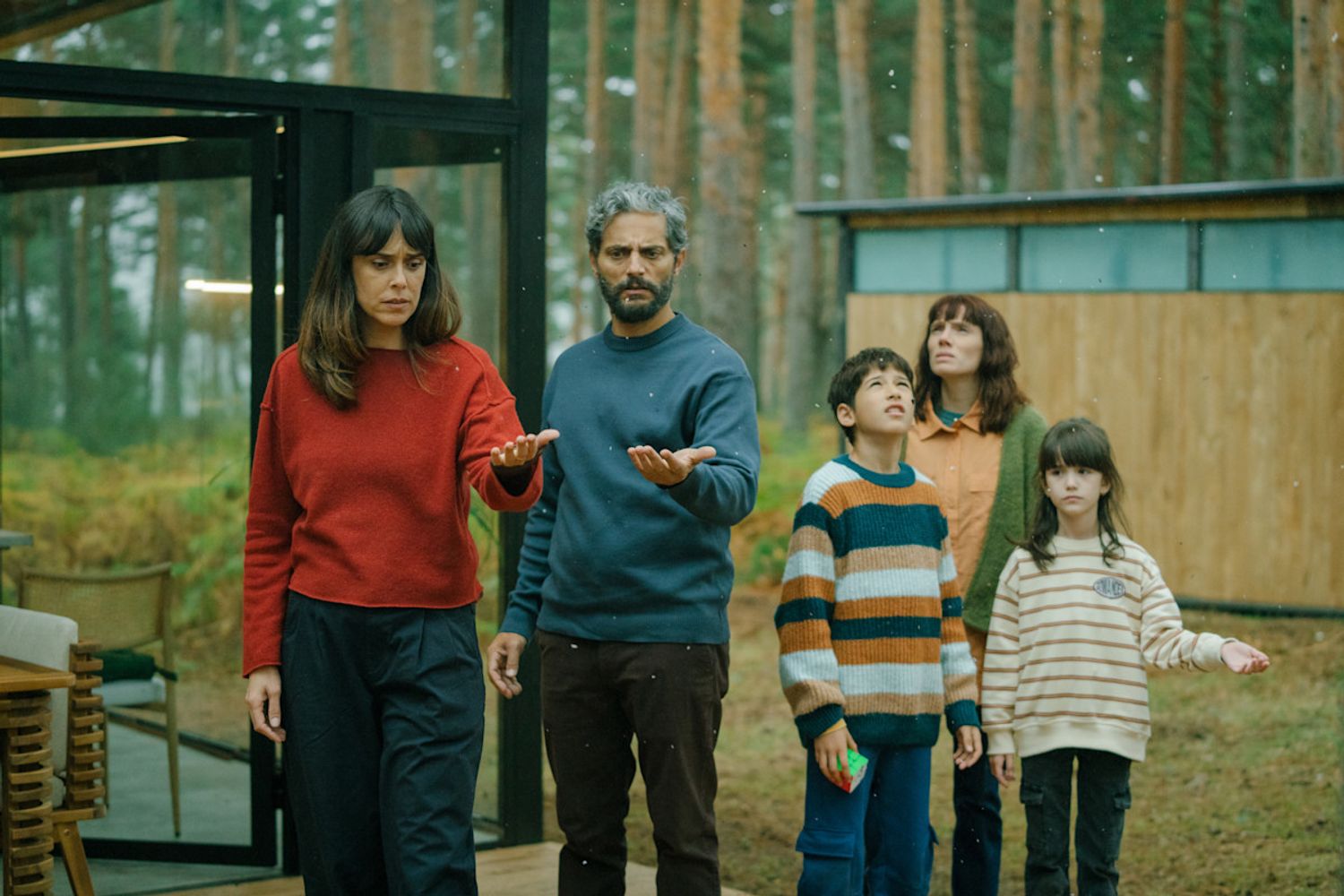 La nueva película de Netflix dura 1 hora y 47 minutos apróximadamente.
