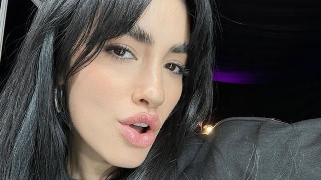 Lali Espósito se adelantó a la tendencia de la próxima temporada y dio cátedra de estilo con un look punk rock