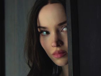Dónde ver 56 Días, la nueva serie de Dove Cameron que sorprende a la crítica y es tendencia global