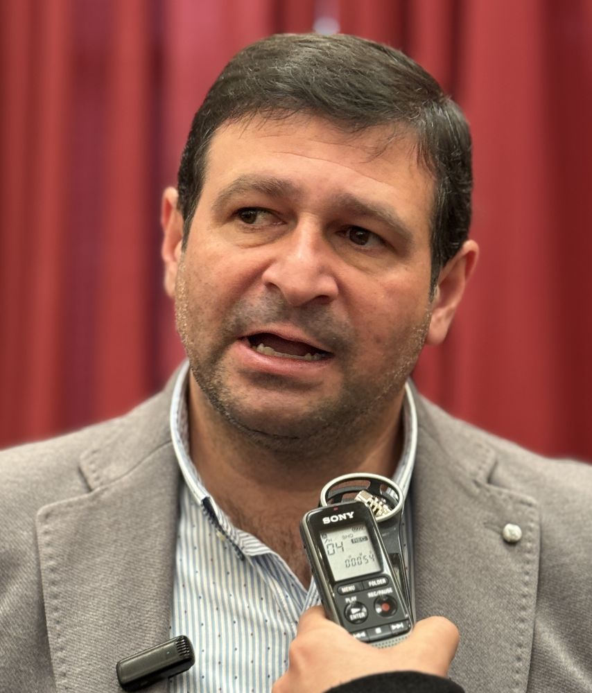 El diputado Santiago Jubert respondió las críticas de Carolina Moisés en contra del aumento salarial ofrecido por el Gobierno de Jujuy a los docentes y el pago de la ayuda escolar.