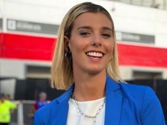 Sara Sklate dio cátedra de estilo con un look total black y lo combinó con un accesorio en tendencia esta temporada