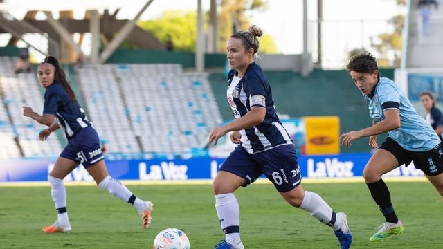 Fútbol femenino