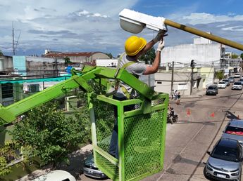Recambio de luminarias LED: la ciudad será 100% LED y logrará 40% de ahorro energético