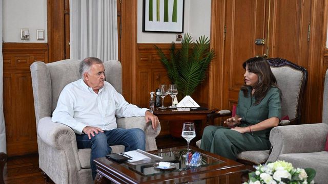 reunión con la senadora nacional Sandra Mendoza