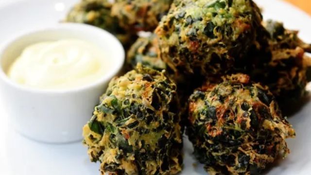 Ni harina ni fritura: cómo hacer buñuelos de acelga versión saludable