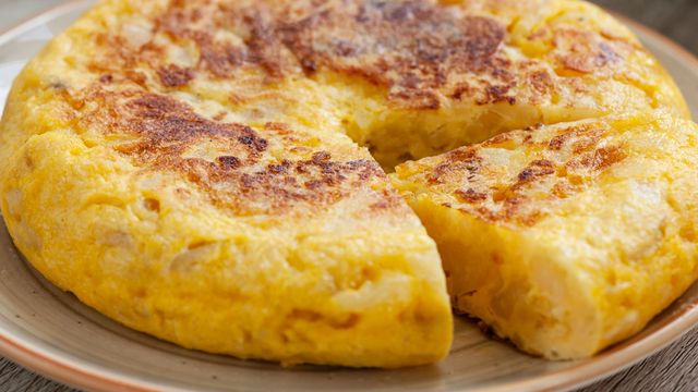 Cómo hacer tortilla de papa sin huevo: la versión italiana con solo 3 ingredientes