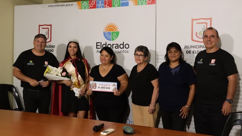 Eldorado premió a las comparsas destacadas del Carnaval Regional.