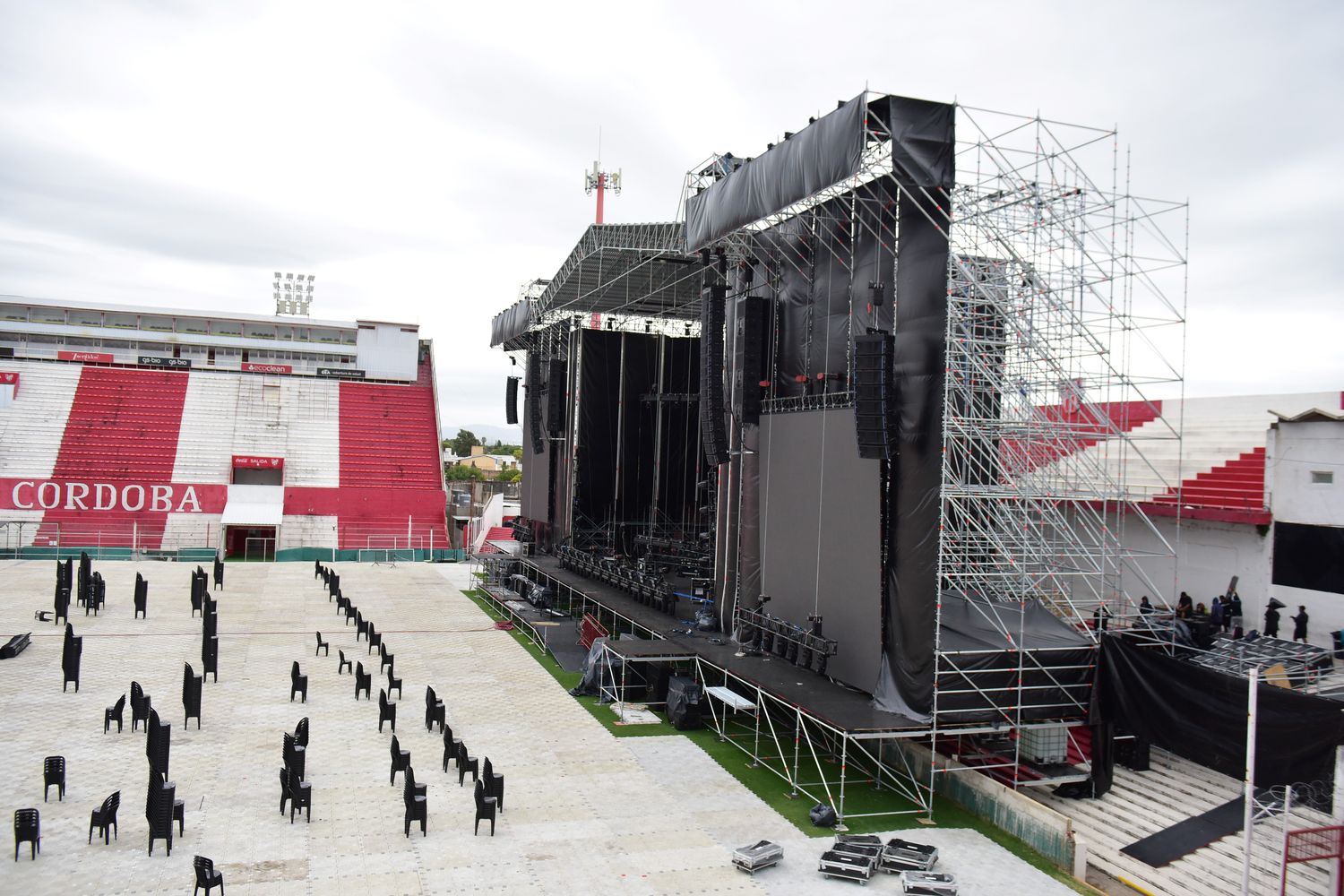 Instituto se prepara para recibir a Chayanne.