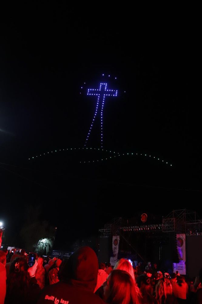 Tras el éxito de la pasada Fiesta de la Primavera, Villa Carlos Paz vuelve a apostar por un espectáculo lumínico de vanguardia.