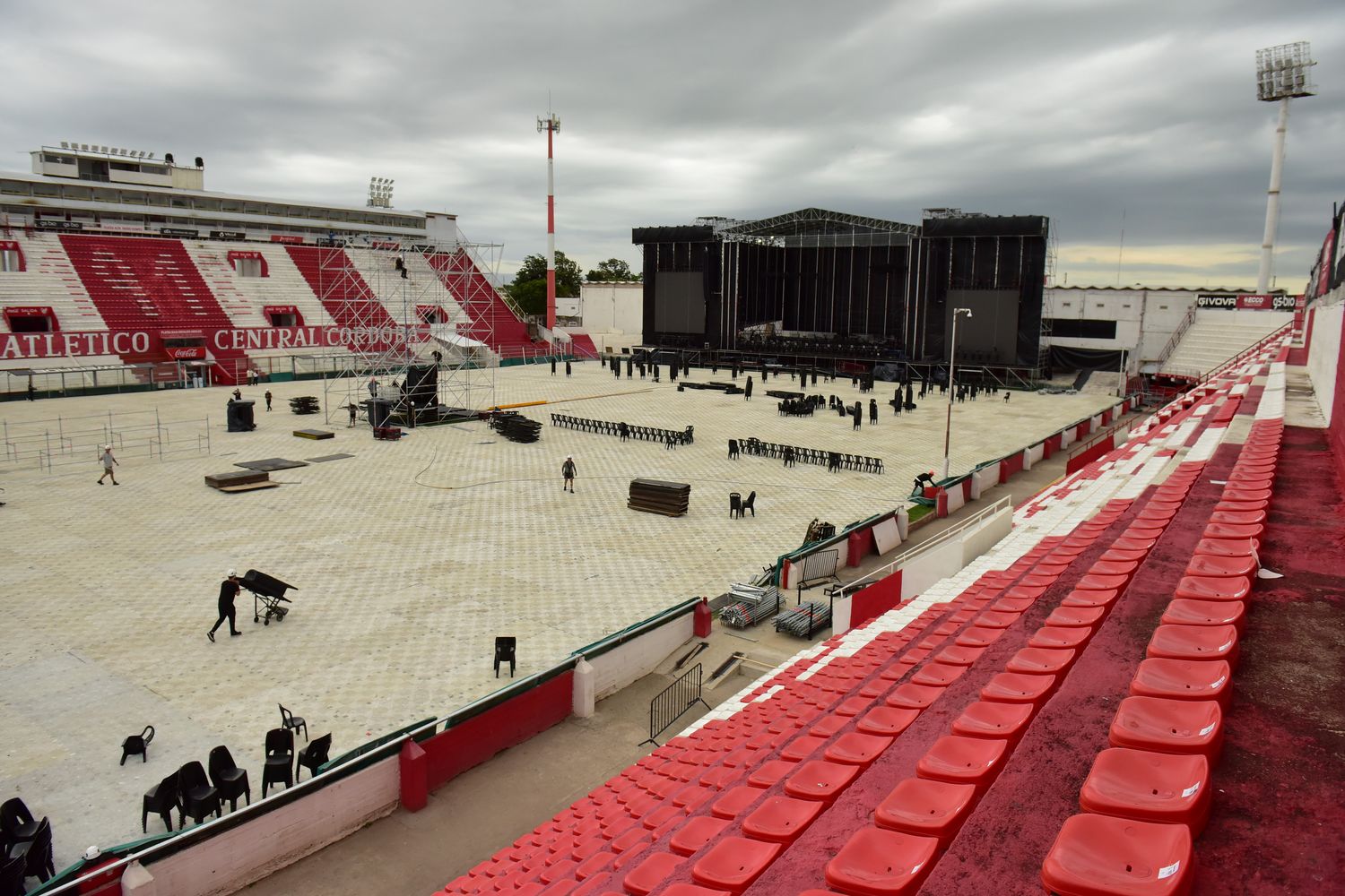 Instituto se prepara para recibir a Chayanne.