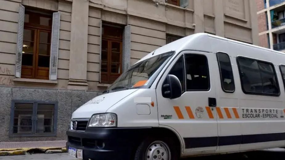 Por las nubes, así están las tarifas de los transportes escolares en Córdoba