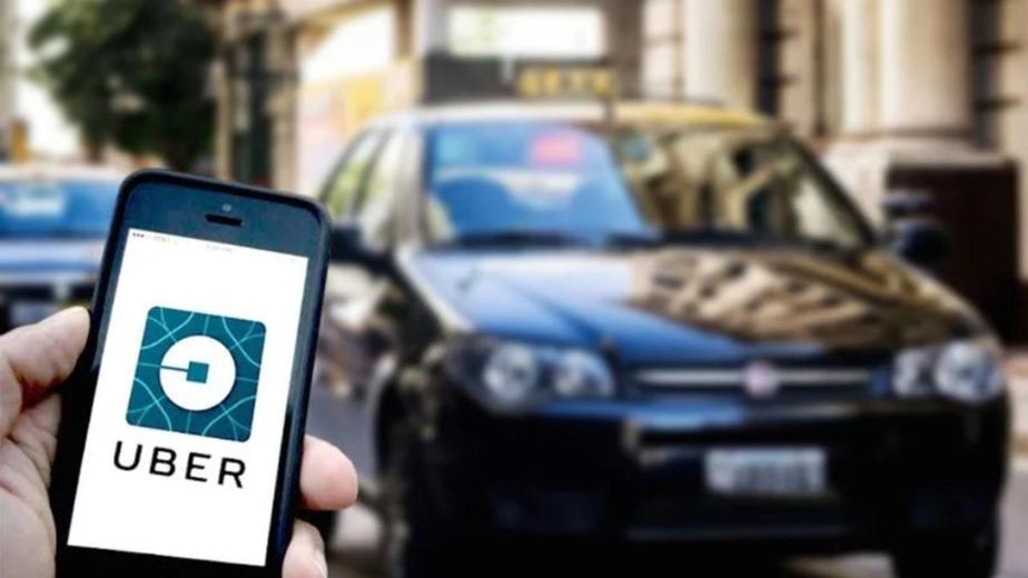 "Ir contra plataformas, como UBER, es un inmenso error"