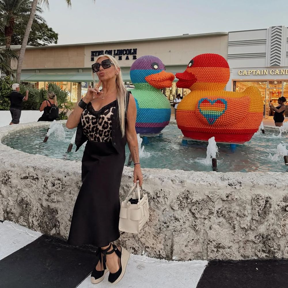 Yanina Zilli la ex vedette y participante de Gran Hermano apostó por un look animal print y marcó tendencia