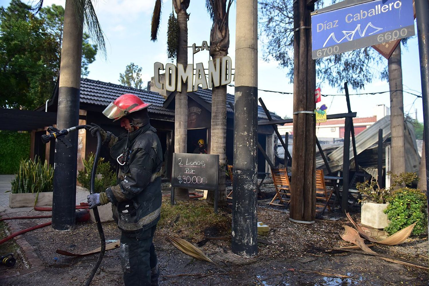 El local de La Comanda, arrasado por el fuego.