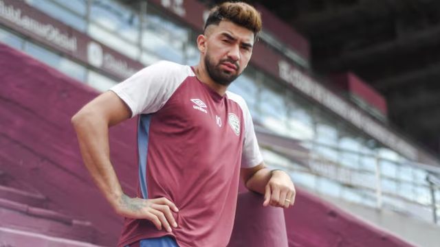 Marcelino Moreno superó pruebas y adversidades antes de consagrarse campeón internacional con Lanús.
