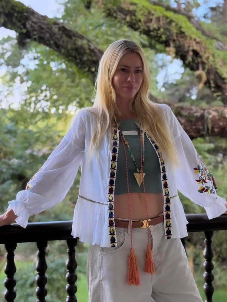 Nicole Neumann se sumó a la tendencia del verano y dio cátedra de estilo con un look boho chic