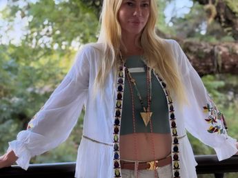 Nicole Neumann se sumó a la tendencia del verano y dio cátedra de estilo con un look boho chic
